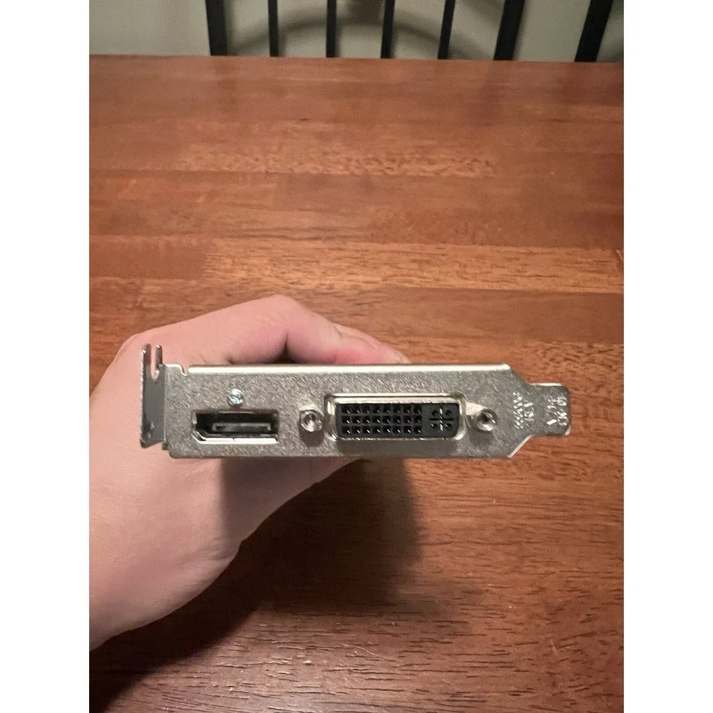 AMD Radeon HD8490‎ ATI-109-C36957 Graphics Card 1GB DP Port/DVI - 71219811H0G